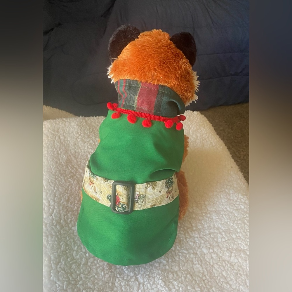 MED MALE PET CHRISTMAS VEST